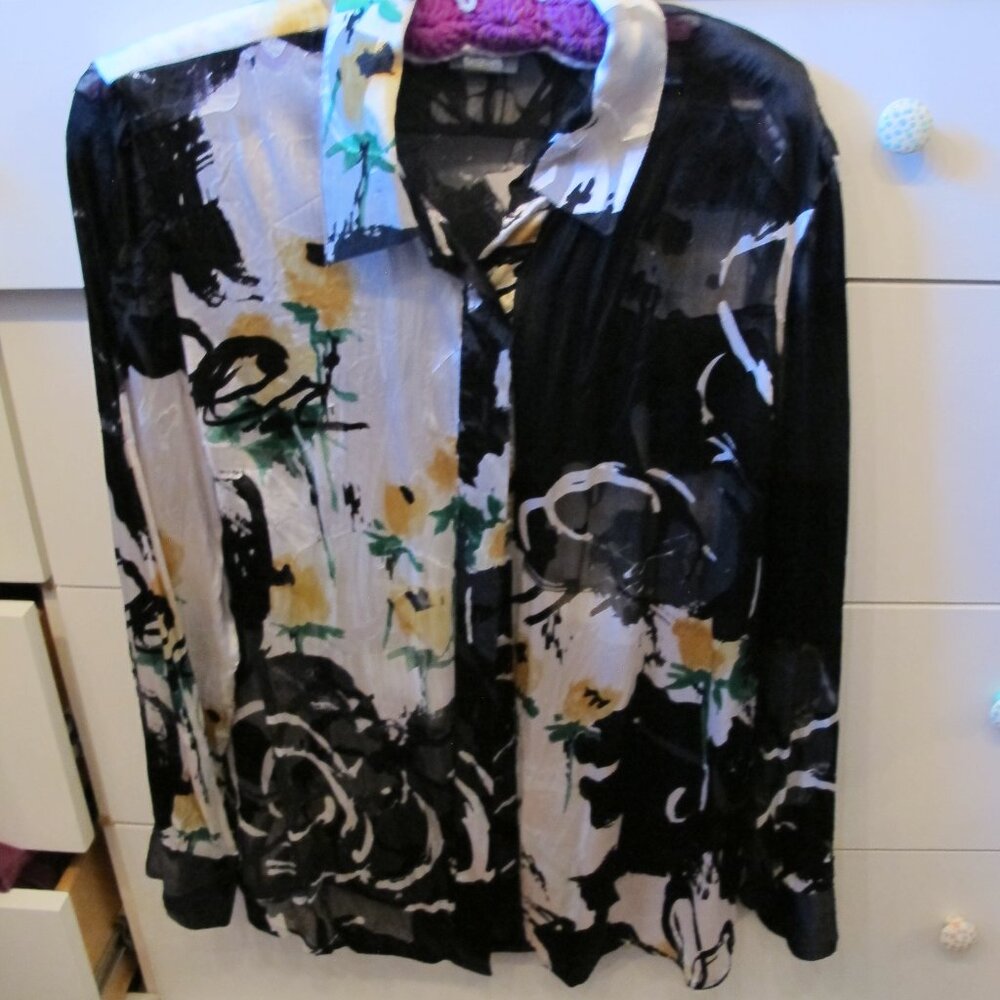 Sitewide sale  Chicos Multi colored button down top  silky  Size 1
